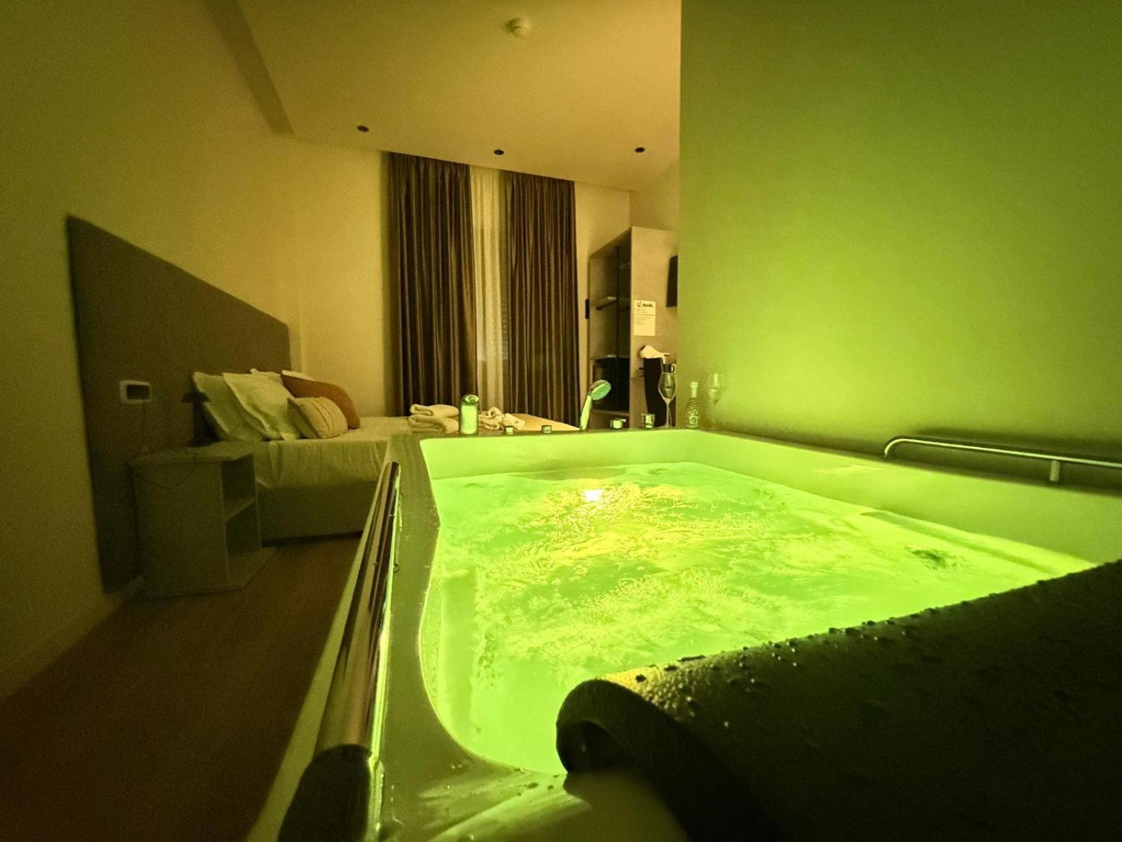 Labienbi' Hotell Cosenza Exteriör bild